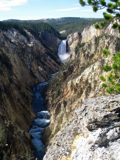The Grand Canyon of the Yellowstone from Artist Point